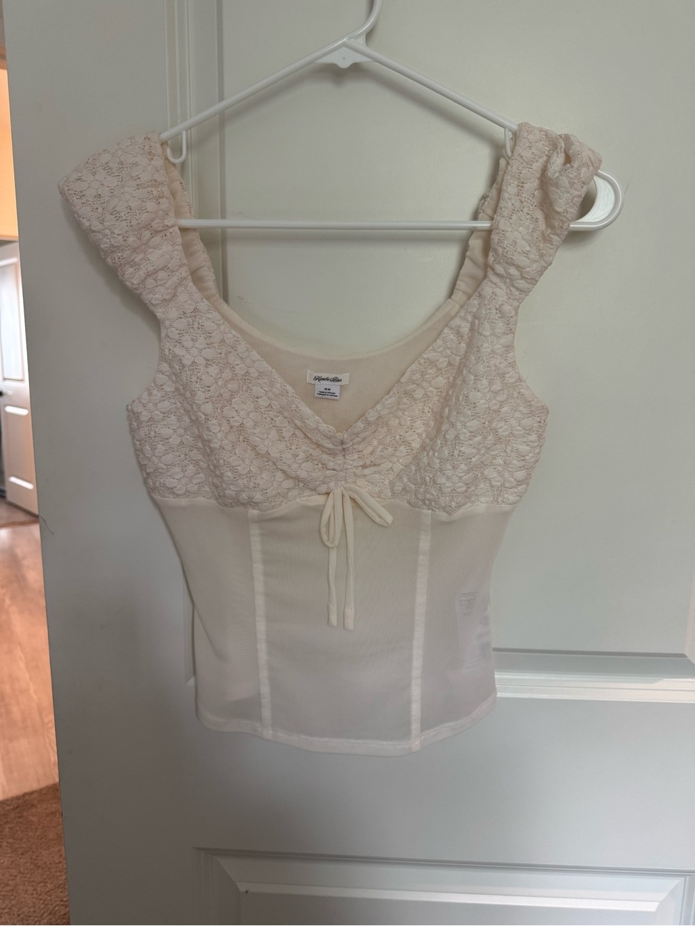 Kimchi Blue Cream Lace Bustier